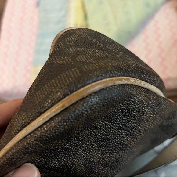 MK Mini Shoulder Bag - Picture 6 of 14